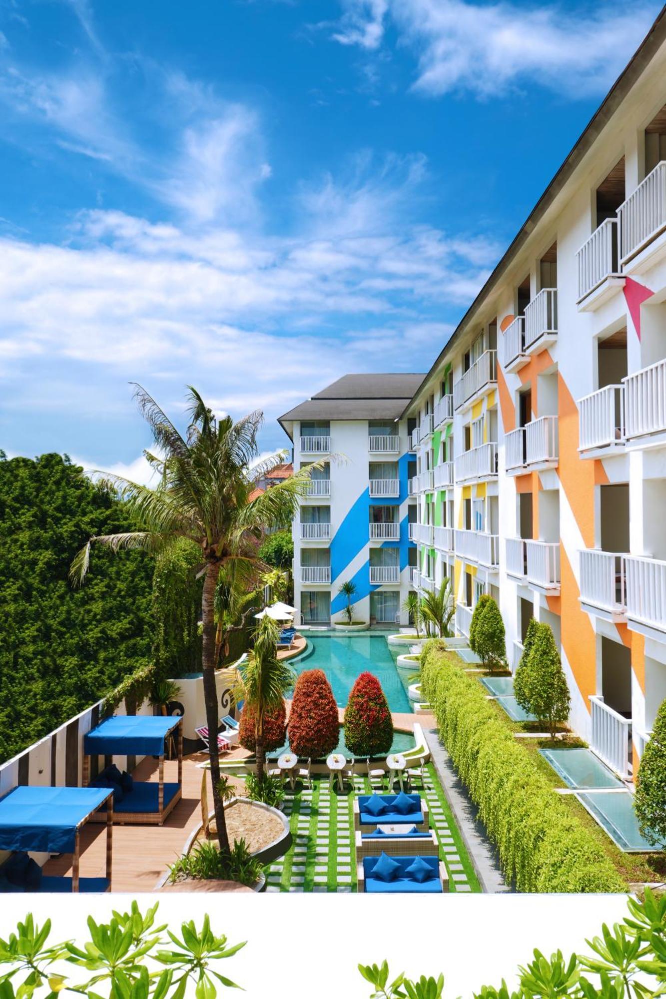Bliss Surfer Hotel By Tritama Hospitality Legian Exterior foto