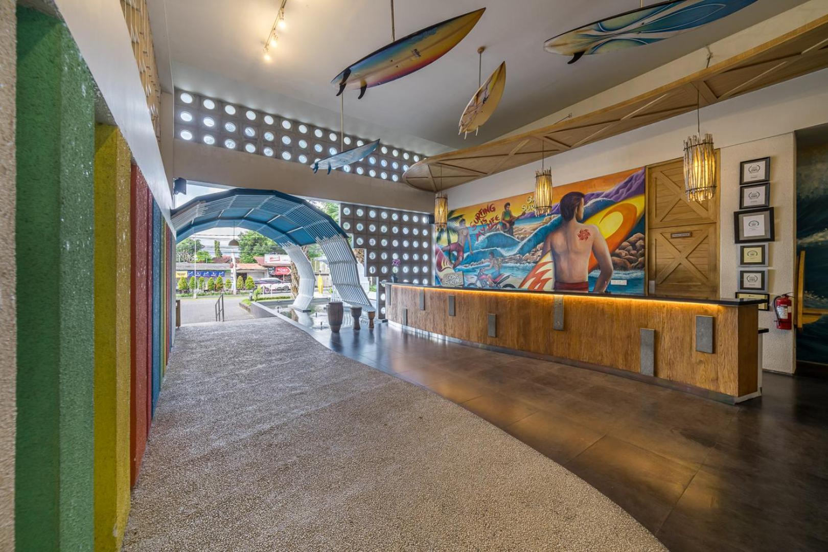 Bliss Surfer Hotel By Tritama Hospitality Legian Exterior foto